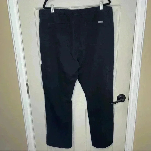 FIGS Men’s Cairo Cargo Scrub Pants™ Sz XXL - Picture 11 of 11